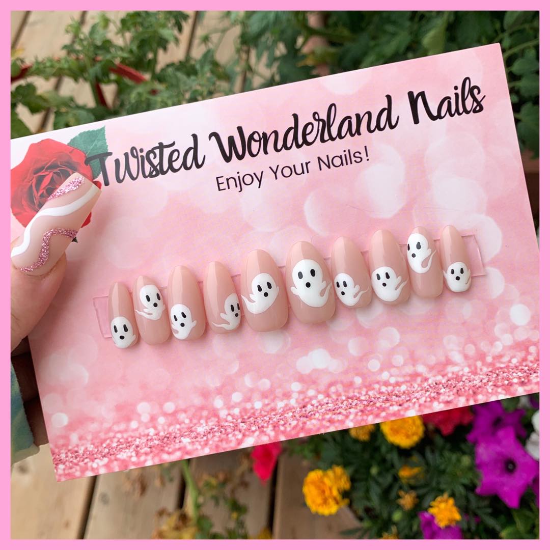 Twisted Wonderland Nails